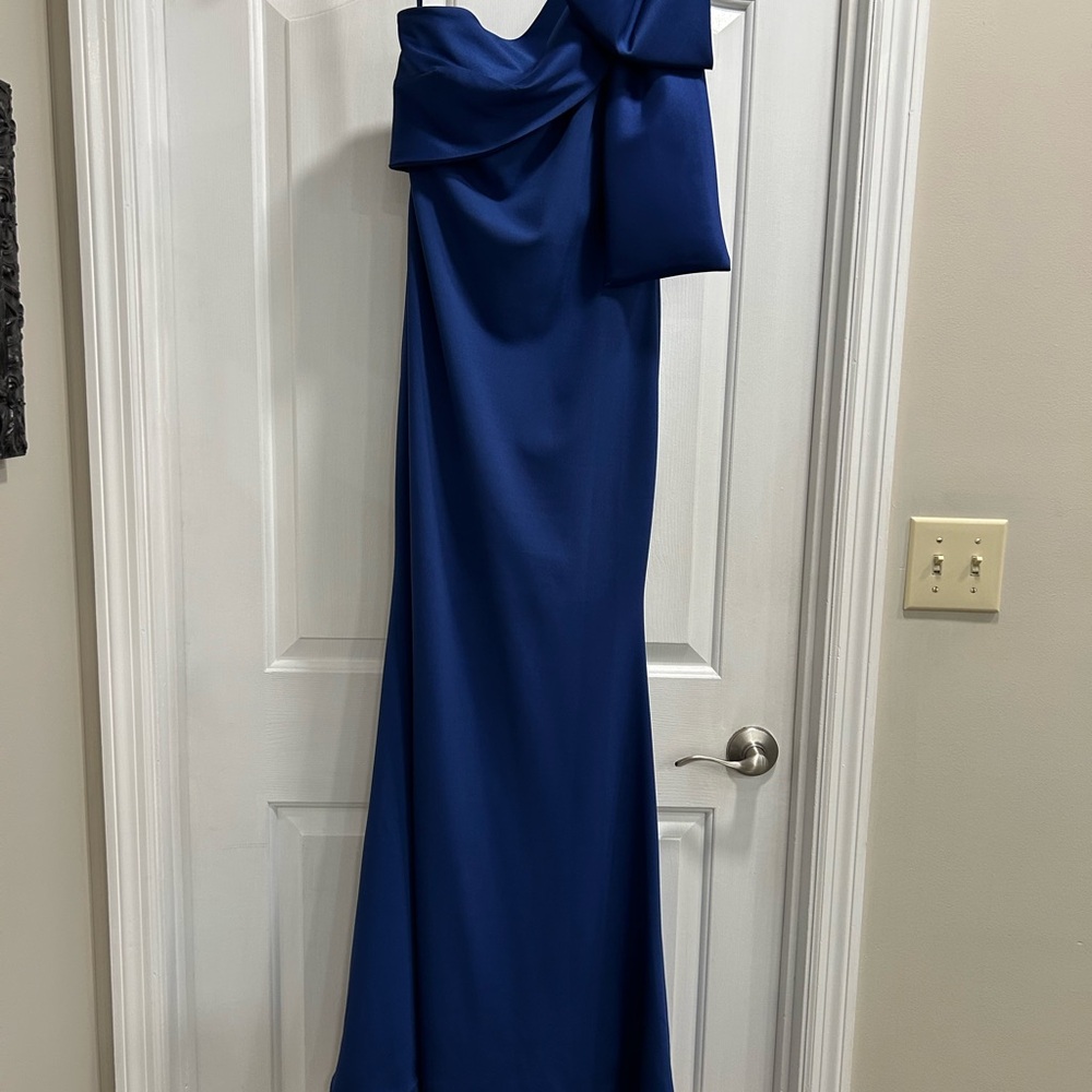 Aqua Elegant One Shoulder Navy Dress - Picture 2 of 6